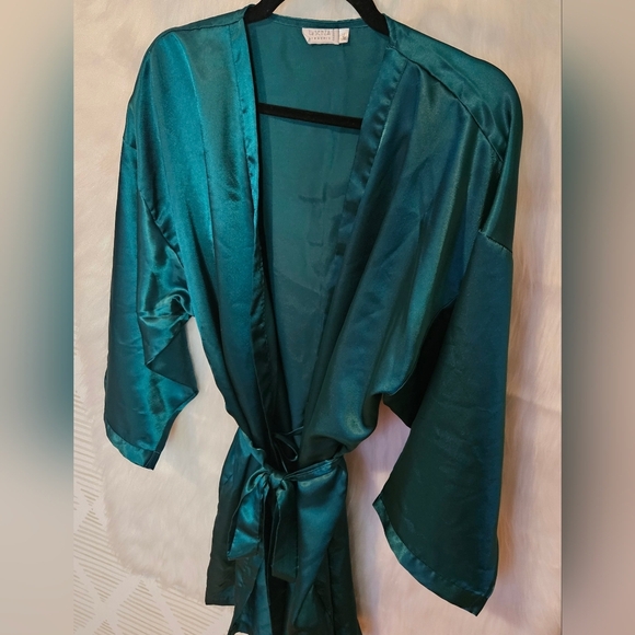 La Senza Classic Teal Satin Mini Robe w/Tie Belt - Picture 2 of 8